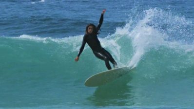 De surftrip en Euskadi con tu Longboard