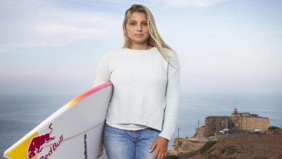 Maya Gabeira, Reina del Surf Gigante en Nazaré